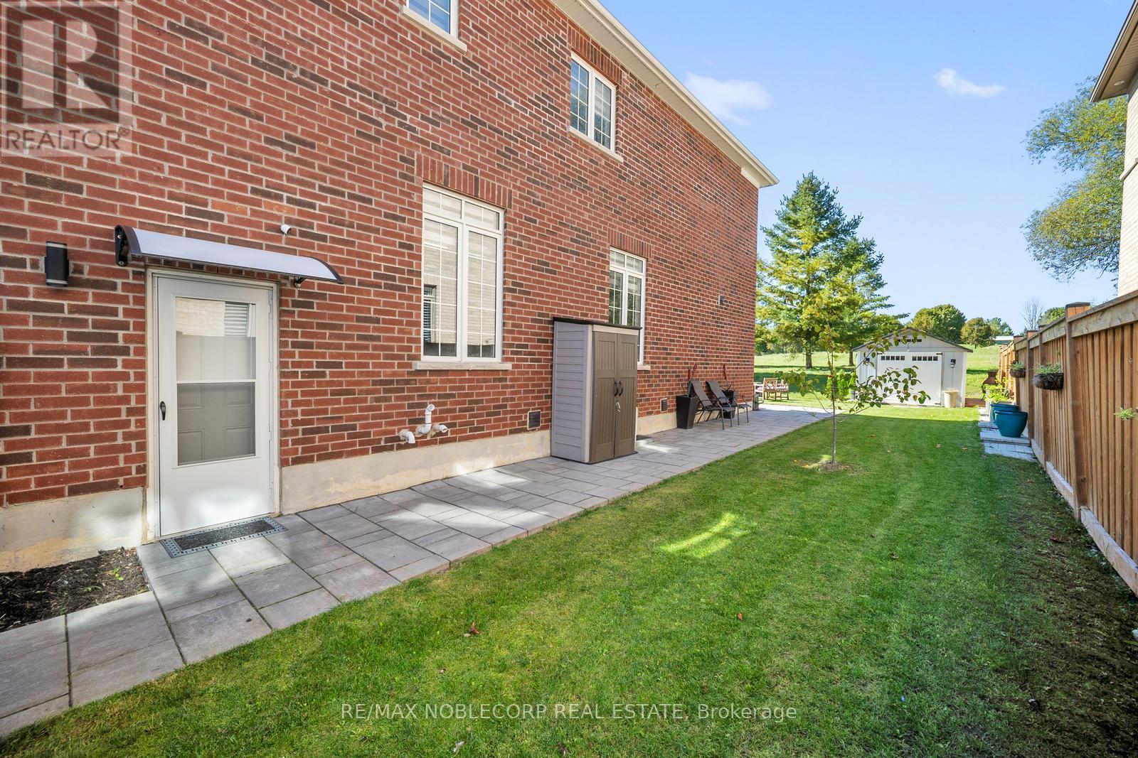 68 Inverness Way, Bradford West Gwillimbury, Ontario  L3Z 0W5 - Photo 42 - N12445356