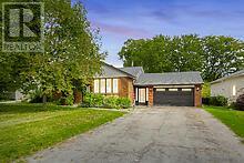17 Kinsley Street, King (Nobleton), Ontario  L0G 1N0 - Photo 3 - N12449350