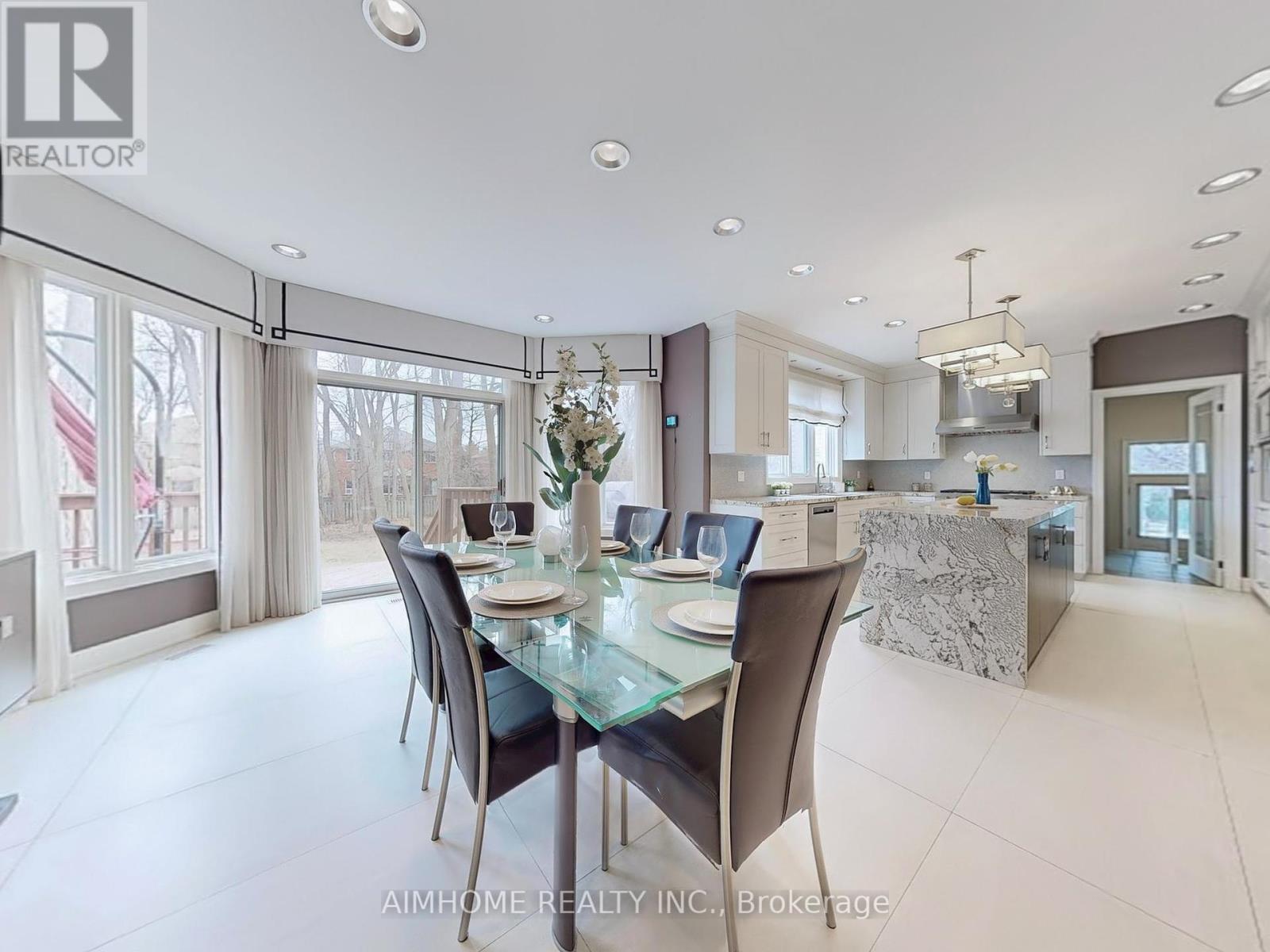 145 Renaissance Court, Vaughan (Beverley Glen), Ontario  L4J 7W4 - Photo 27 - N12449382