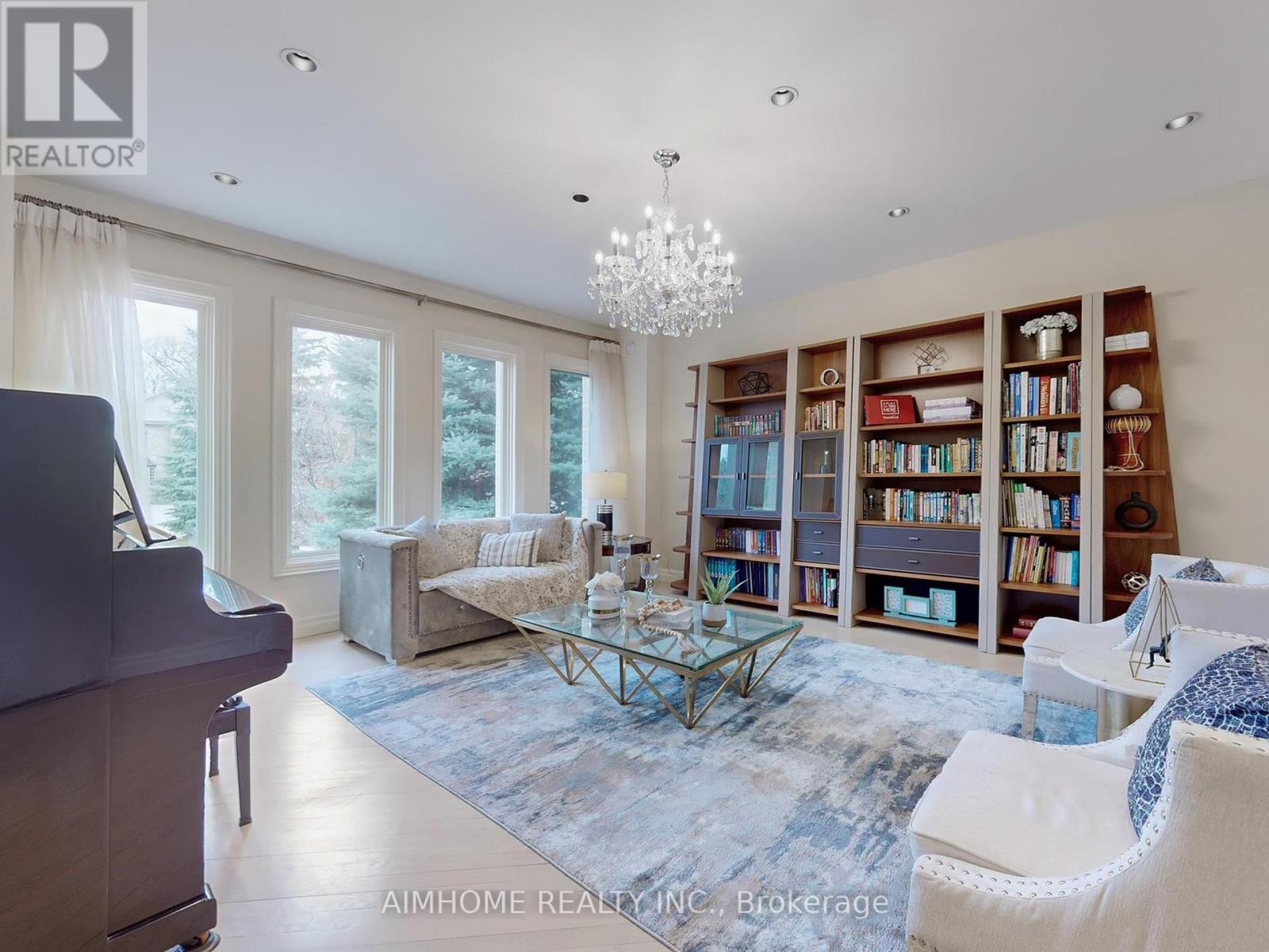 145 Renaissance Court, Vaughan (Beverley Glen), Ontario  L4J 7W4 - Photo 9 - N12449382