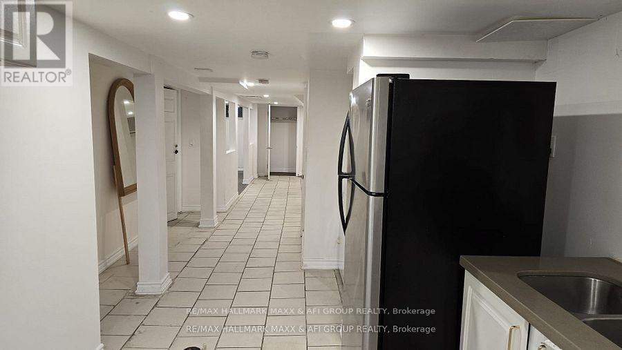 Basement - 265 Taylor Mills Drive N, Richmond Hill, Ontario  L4C 2T8 - Photo 6 - N12449397