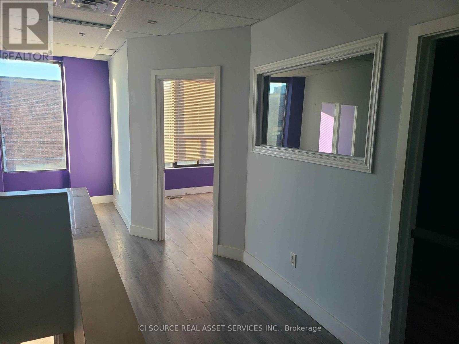 12 - 410 Chrislea Road, Vaughan, Ontario  L4L 8B5 - Photo 11 - N12449412