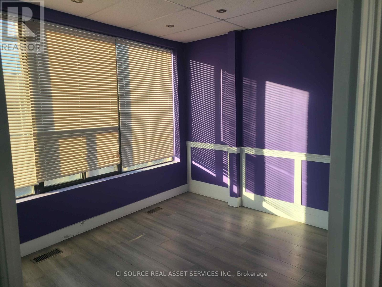 12 - 410 Chrislea Road, Vaughan, Ontario  L4L 8B5 - Photo 12 - N12449412