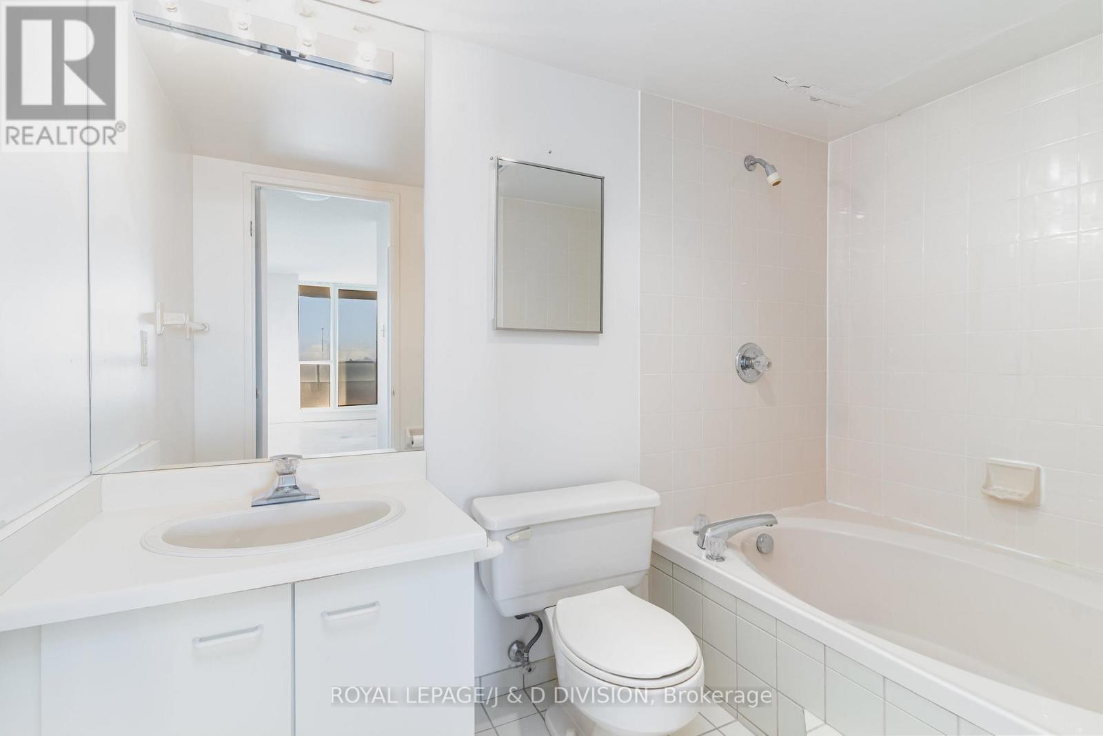 815 - 8501 Bayview Avenue, Richmond Hill (Doncrest), Ontario  L4B 3J7 - Photo 15 - N12449433