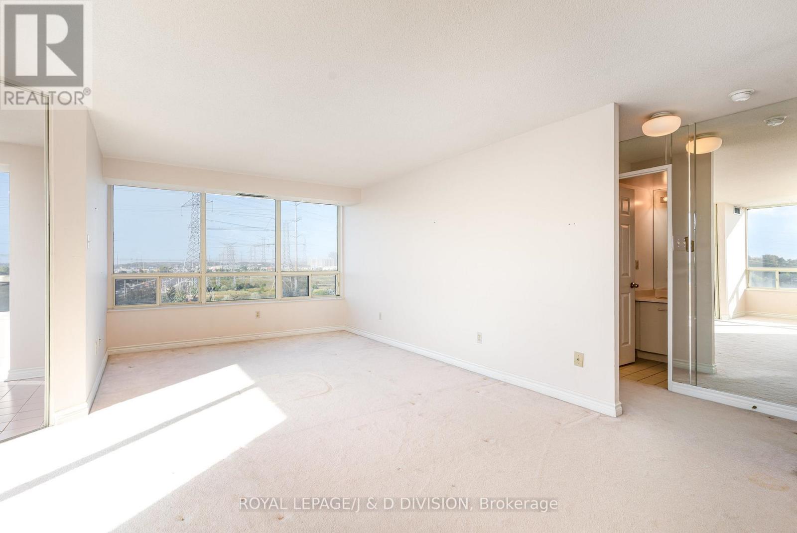 815 - 8501 Bayview Avenue, Richmond Hill (Doncrest), Ontario  L4B 3J7 - Photo 6 - N12449433