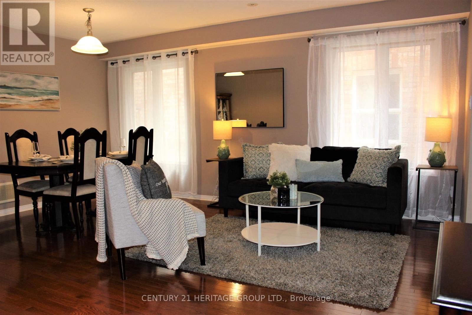 185 River Ridge Boulevard, Aurora, Ontario  L4G 7T7 - Photo 3 - N12449466