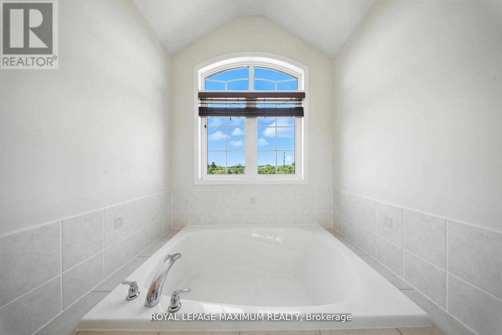 80 Cauthers Crescent, New Tecumseth (Alliston), Ontario  L9R 0L2 - Photo 27 - N12449469