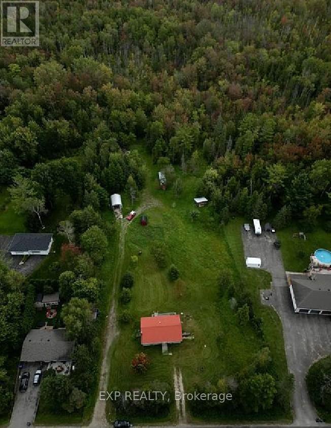 8555 10th Line, Essa (Angus), Ontario  L4M 4S4 - Photo 2 - N12449478