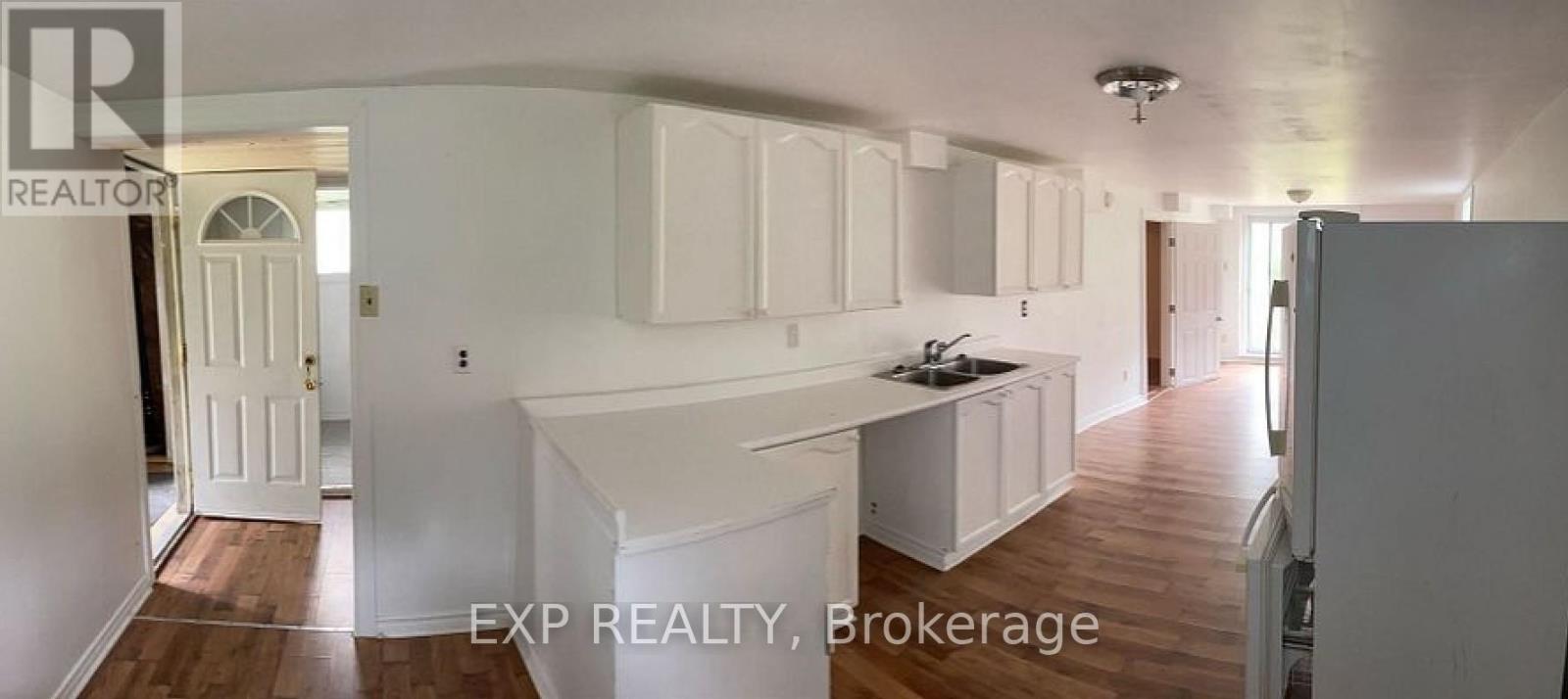 8555 10th Line, Essa (Angus), Ontario  L4M 4S4 - Photo 6 - N12449478