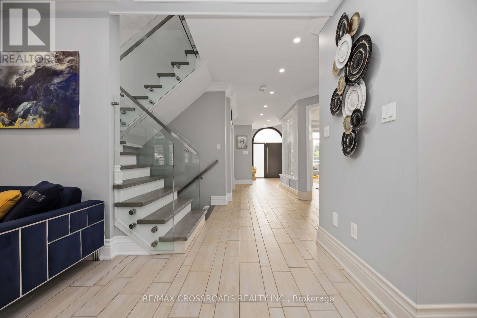 50 Grandlea Crescent, Markham (Rouge Fairways), Ontario  L3S 4A2 - Photo 6 - N12449489