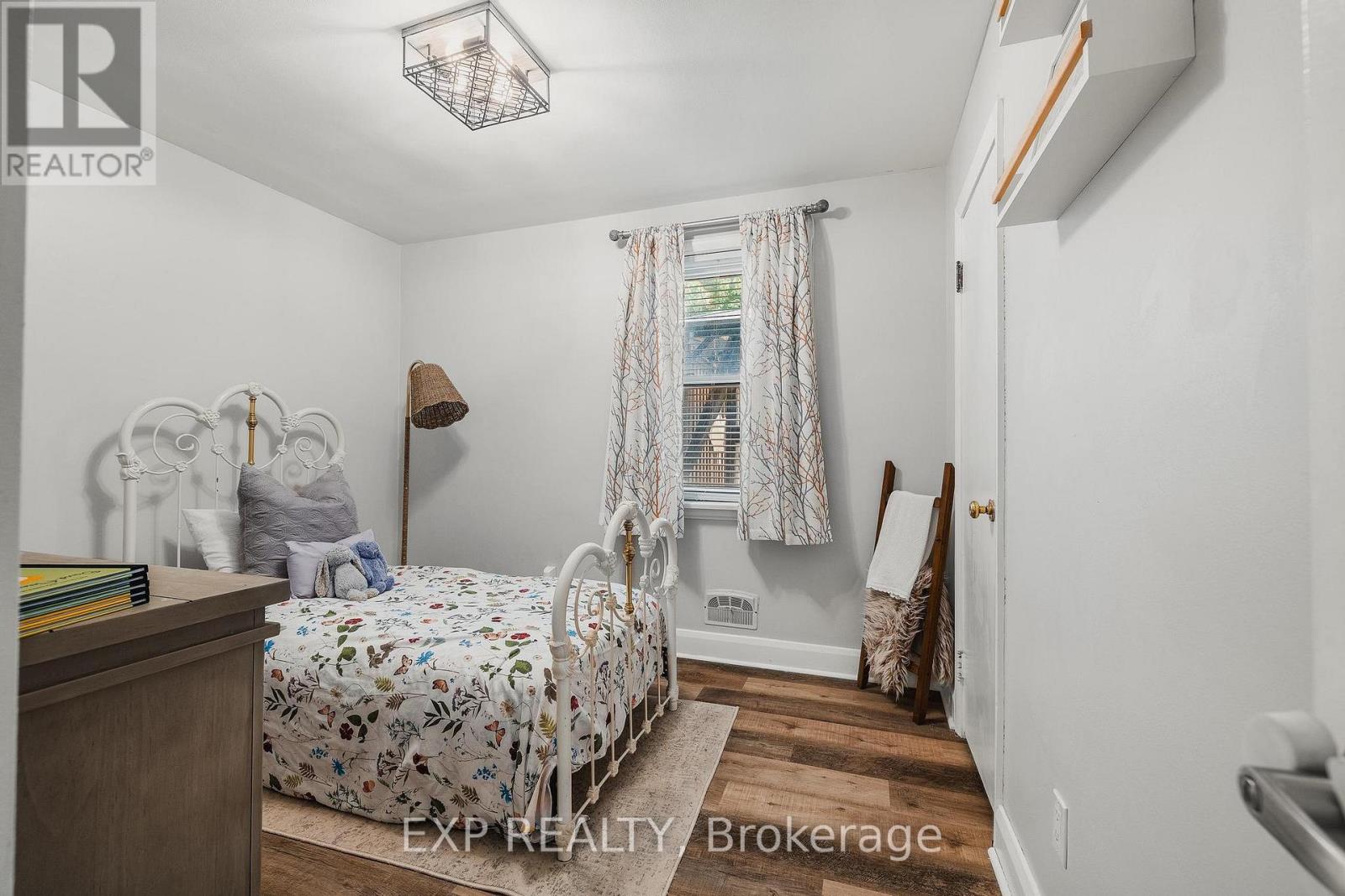 300 Melrose Avenue, Kitchener, Ontario  N2H 2C1 - Photo 14 - X12426701
