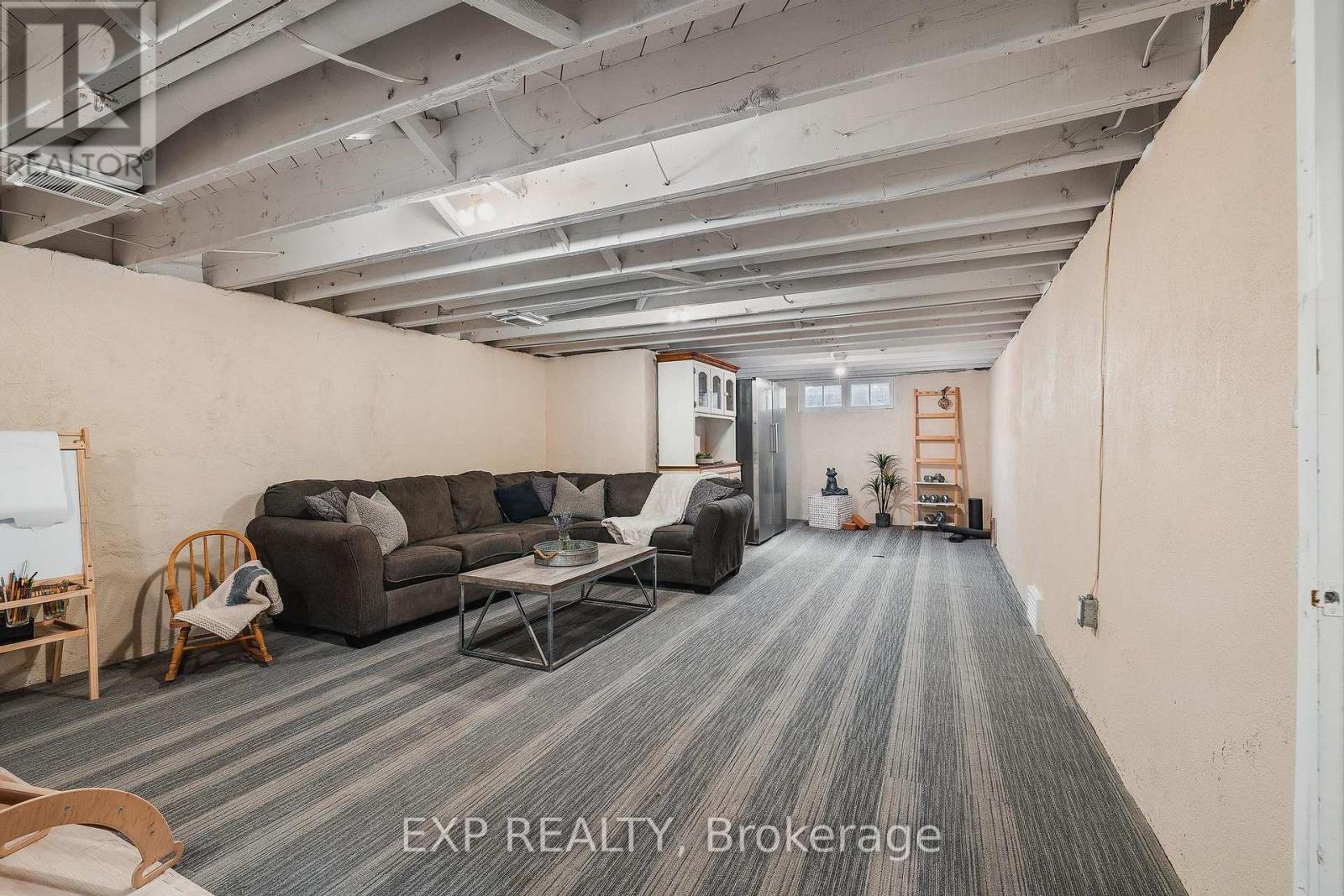 300 Melrose Avenue, Kitchener, Ontario  N2H 2C1 - Photo 18 - X12426701