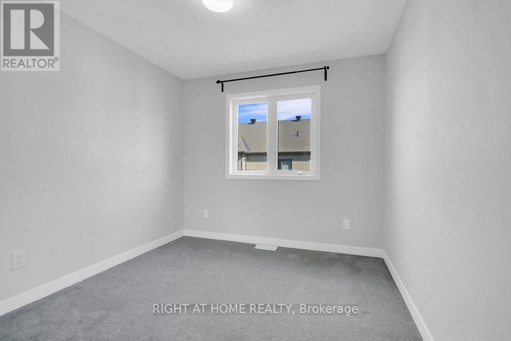 738 Quilter Row, Ottawa, Ontario  K0A 2Z0 - Photo 39 - X12424925