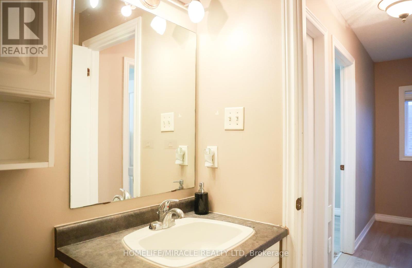 67 Stollar Boulevard W, Barrie (Little Lake), Ontario  L4N 6N3 - Photo 11 - S12449352