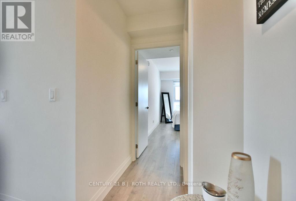 818 - 58 Lakeside Terrace, Barrie (Little Lake), Ontario  L4M 0L5 - Photo 14 - S12449479