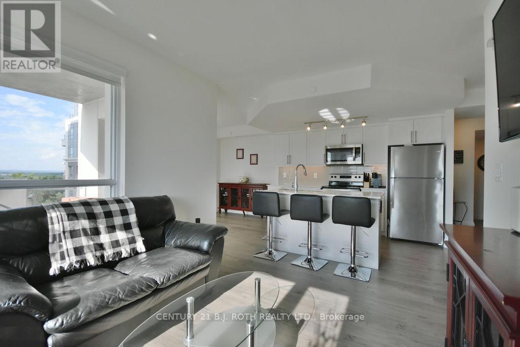 818 - 58 Lakeside Terrace, Barrie (Little Lake), Ontario  L4M 0L5 - Photo 27 - S12449479