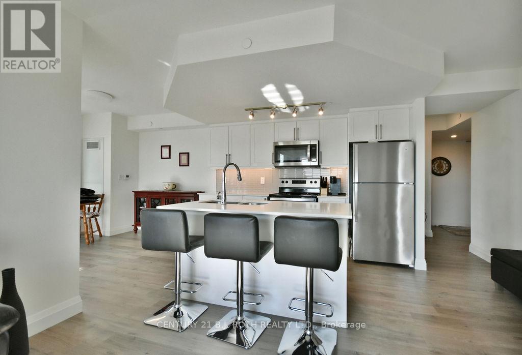 818 - 58 Lakeside Terrace, Barrie (Little Lake), Ontario  L4M 0L5 - Photo 28 - S12449479