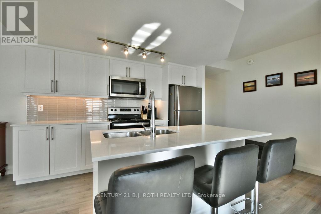 818 - 58 Lakeside Terrace, Barrie (Little Lake), Ontario  L4M 0L5 - Photo 29 - S12449479