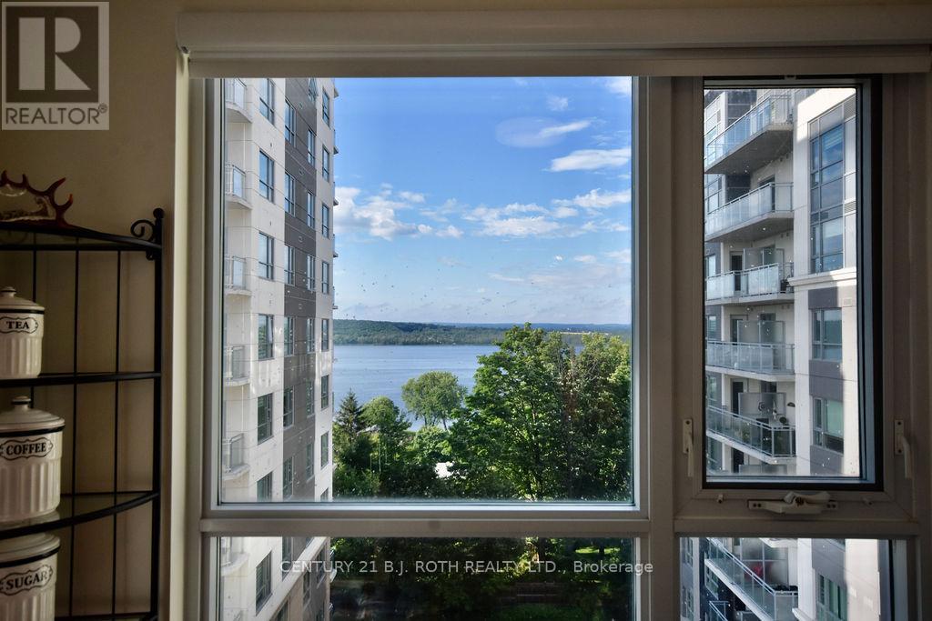 818 - 58 Lakeside Terrace, Barrie (Little Lake), Ontario  L4M 0L5 - Photo 43 - S12449479