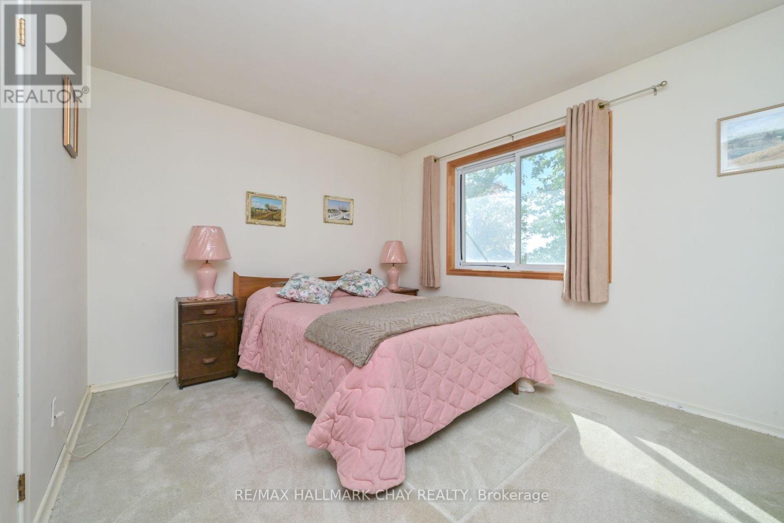 20 Leach Street, Orillia, Ontario  L3V 5N7 - Photo 13 - S12449500