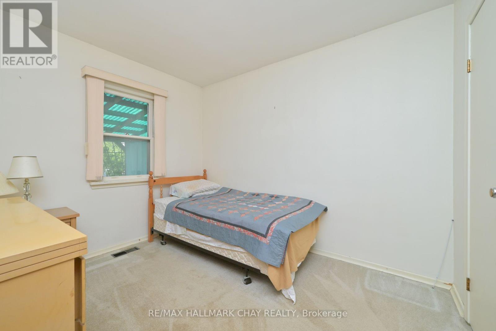20 Leach Street, Orillia, Ontario  L3V 5N7 - Photo 16 - S12449500