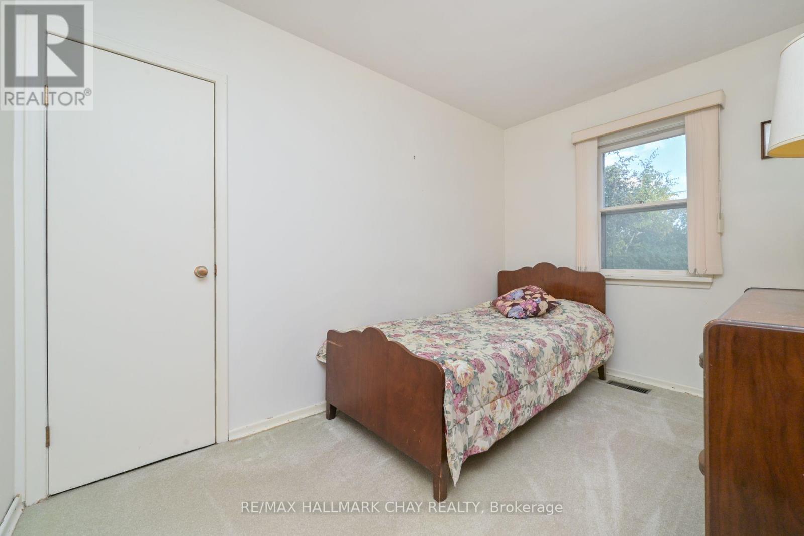 20 Leach Street, Orillia, Ontario  L3V 5N7 - Photo 17 - S12449500