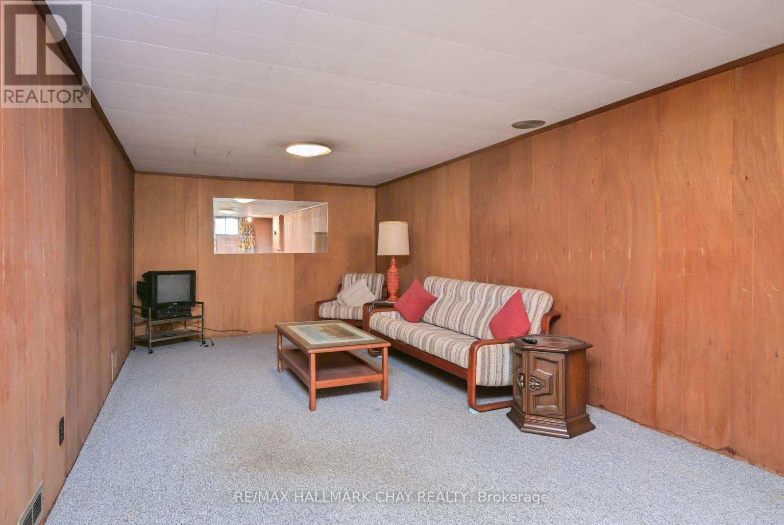 20 Leach Street, Orillia, Ontario  L3V 5N7 - Photo 21 - S12449500