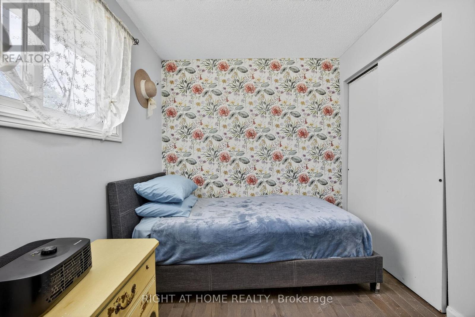 112 Borland Street E, Orillia, Ontario  L3V 2B7 - Photo 15 - S12449502