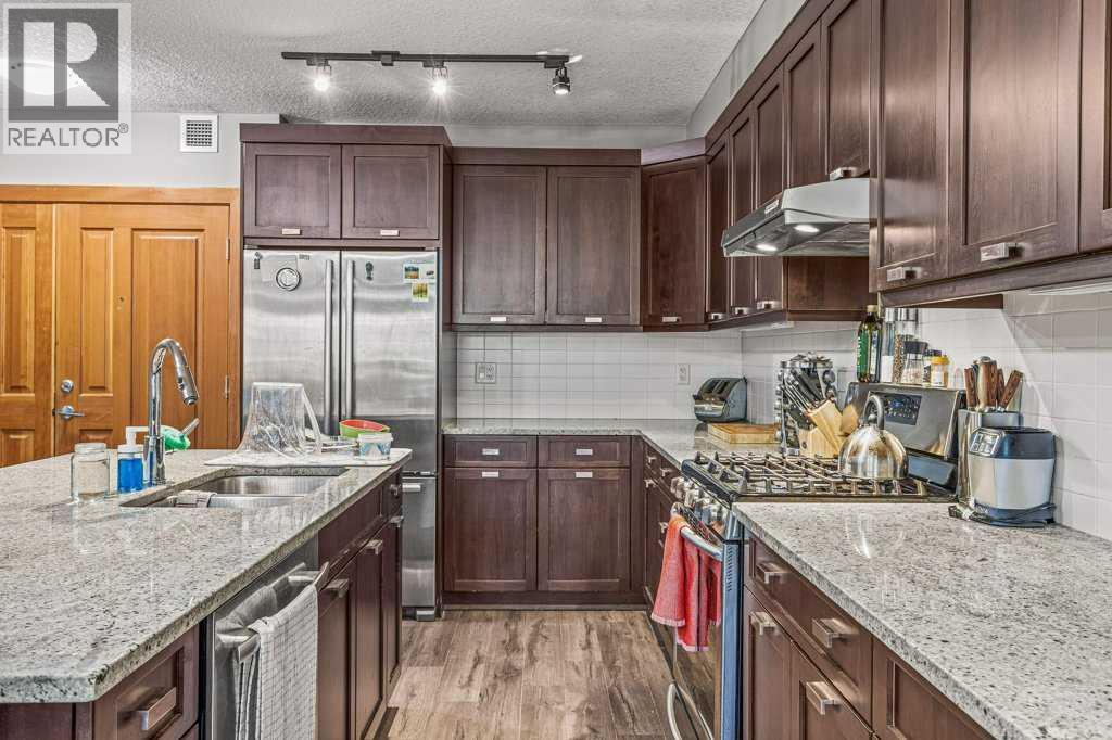205, 106 Stewart Creek Landing, Canmore, Alberta  T1W 0G6 - Photo 11 - A2244914