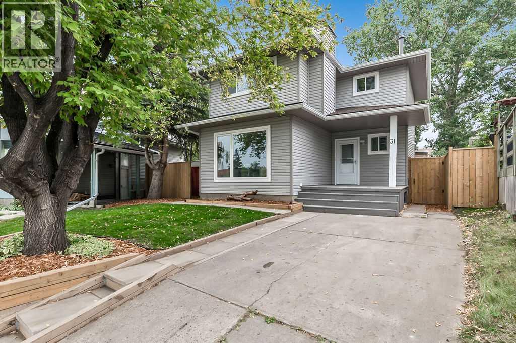 31 Castlebrook Road Ne, Calgary, Alberta  T3J 1R3 - Photo 1 - A2254317