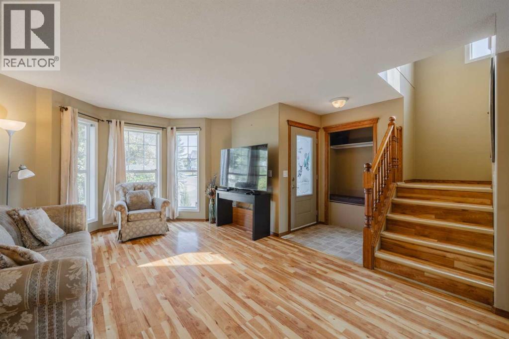 276 Cramond Close Se, Calgary, Alberta  T3M 1E2 - Photo 2 - A2259407
