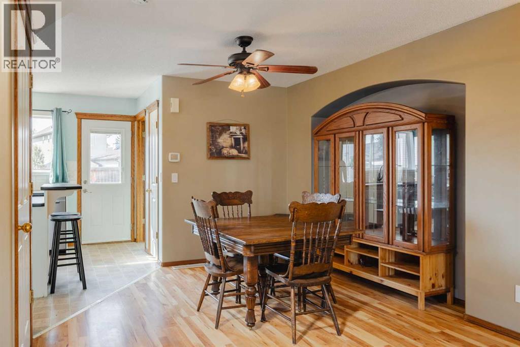 276 Cramond Close Se, Calgary, Alberta  T3M 1E2 - Photo 6 - A2259407