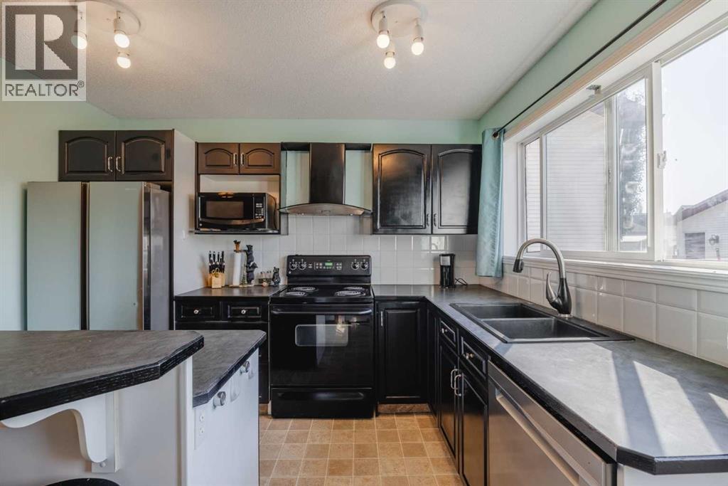 276 Cramond Close Se, Calgary, Alberta  T3M 1E2 - Photo 10 - A2259407