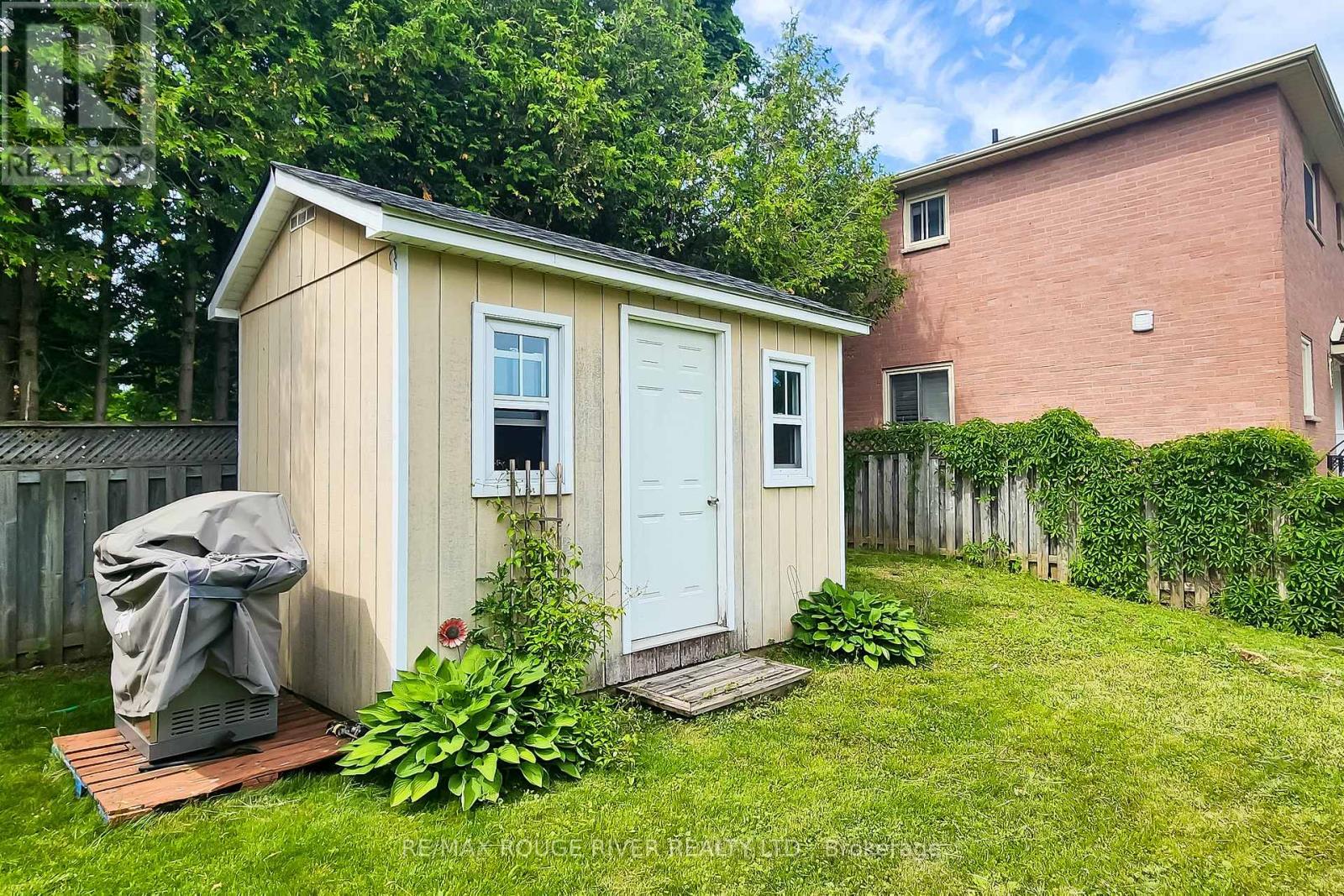 307 Michael Drive, Orangeville, Ontario  L9W 4M5 - Photo 34 - W12449345