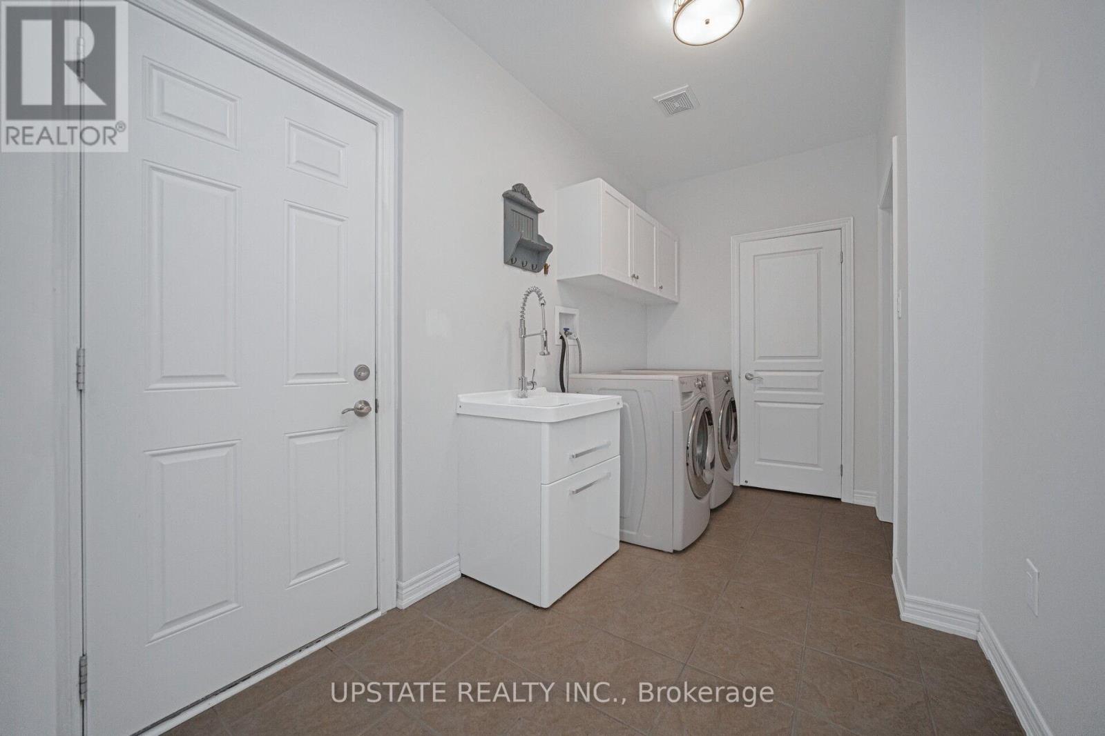 66 George Robinson Drive, Brampton (Credit Valley), Ontario  L6Y 1P2 - Photo 14 - W12449353
