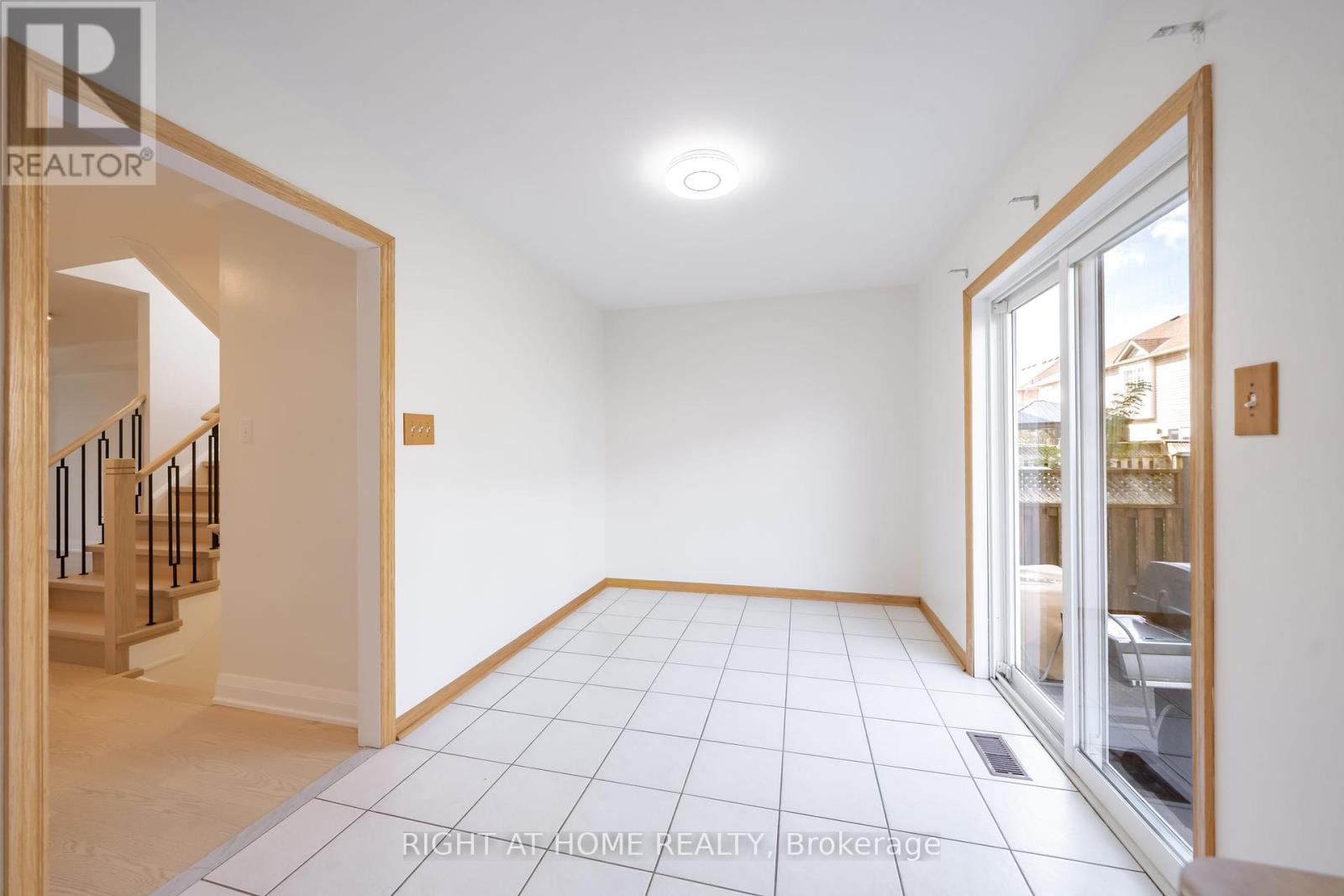 39 Viceroy Crescent, Brampton (Northwest Sandalwood Parkway), Ontario  L7A 1V7 - Photo 10 - W12449363