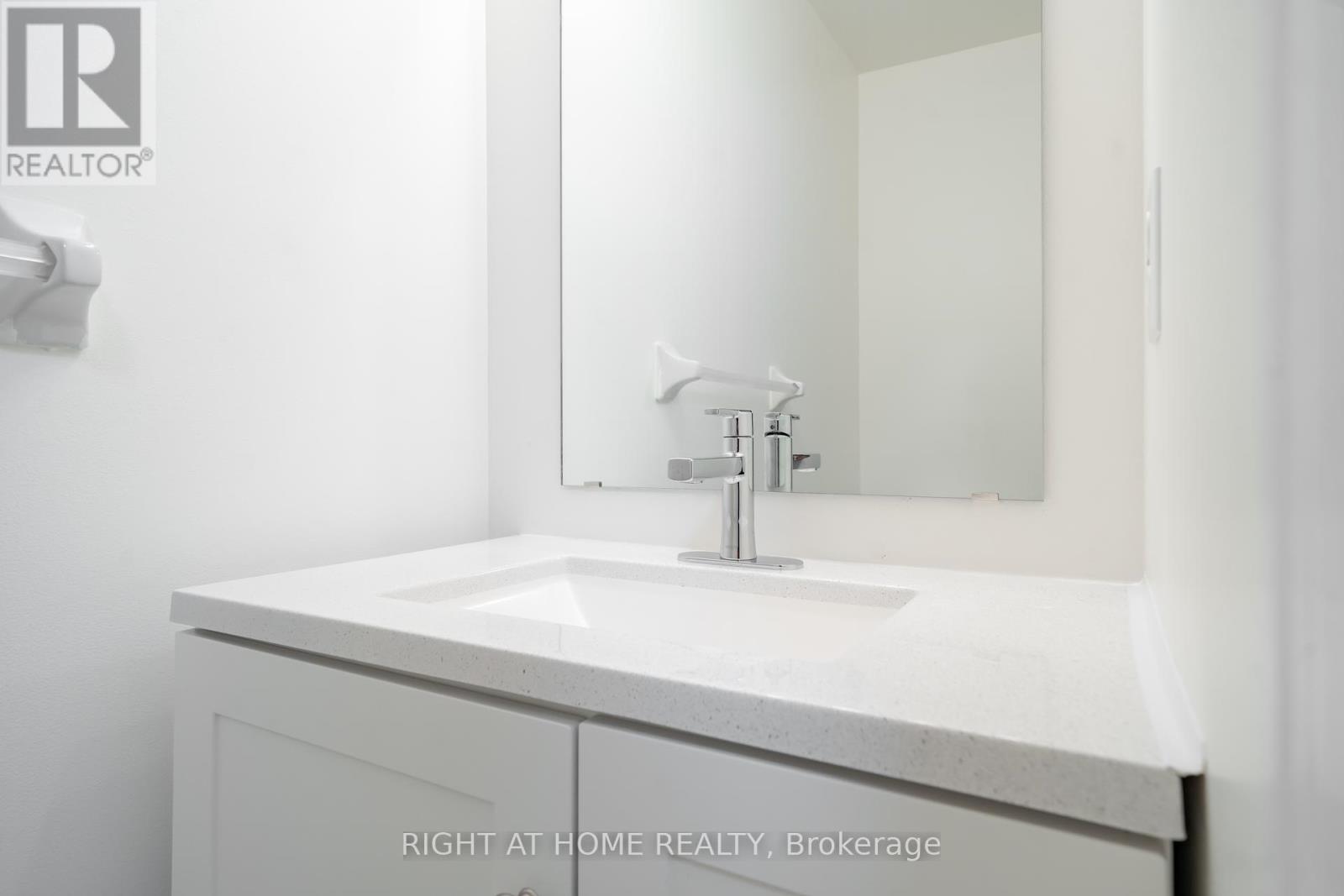 39 Viceroy Crescent, Brampton (Northwest Sandalwood Parkway), Ontario  L7A 1V7 - Photo 15 - W12449363