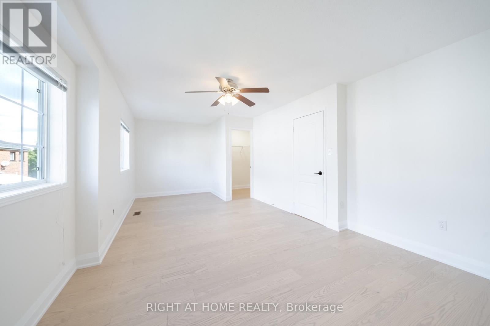 39 Viceroy Crescent, Brampton (Northwest Sandalwood Parkway), Ontario  L7A 1V7 - Photo 19 - W12449363