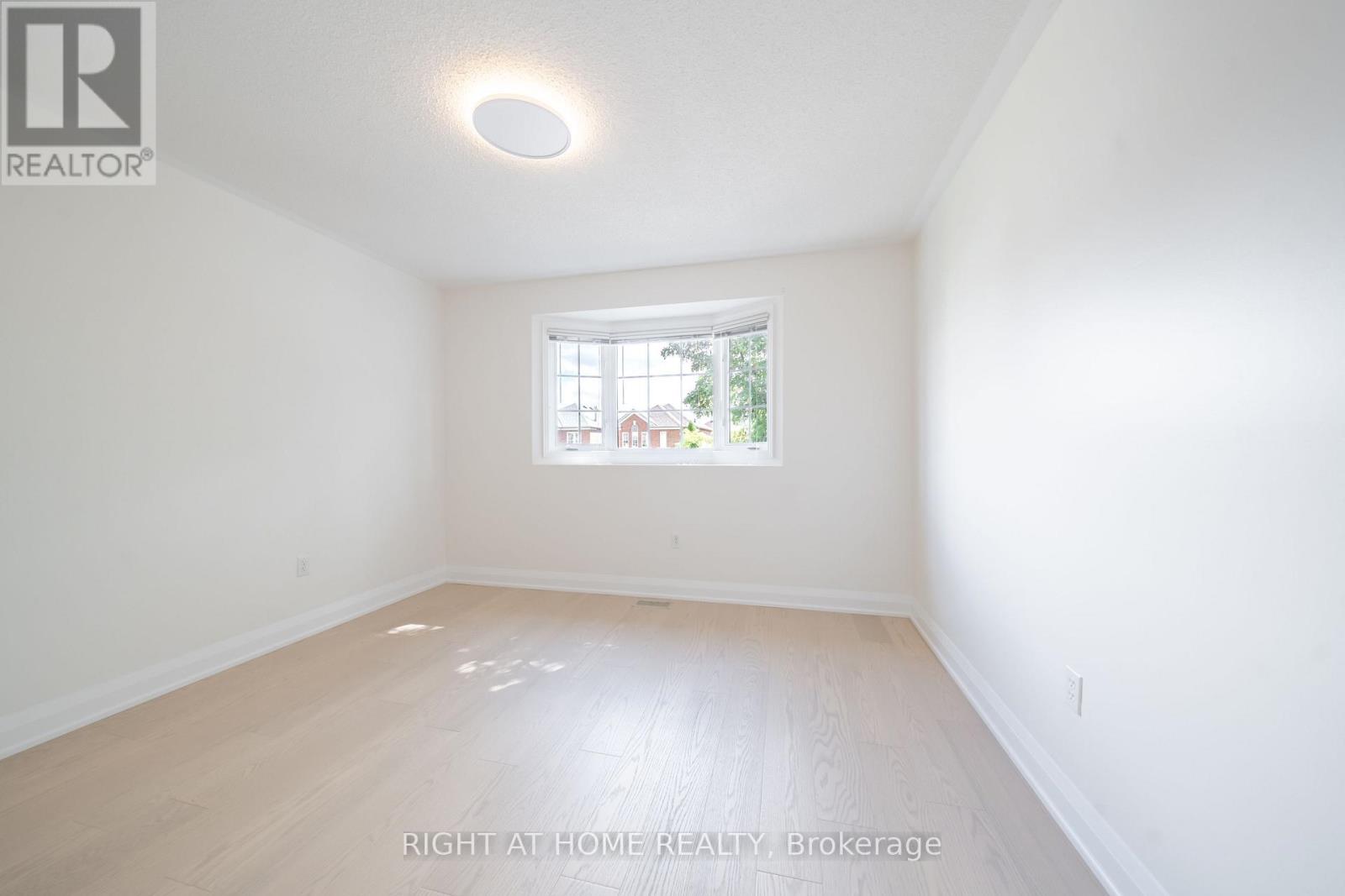 39 Viceroy Crescent, Brampton (Northwest Sandalwood Parkway), Ontario  L7A 1V7 - Photo 23 - W12449363