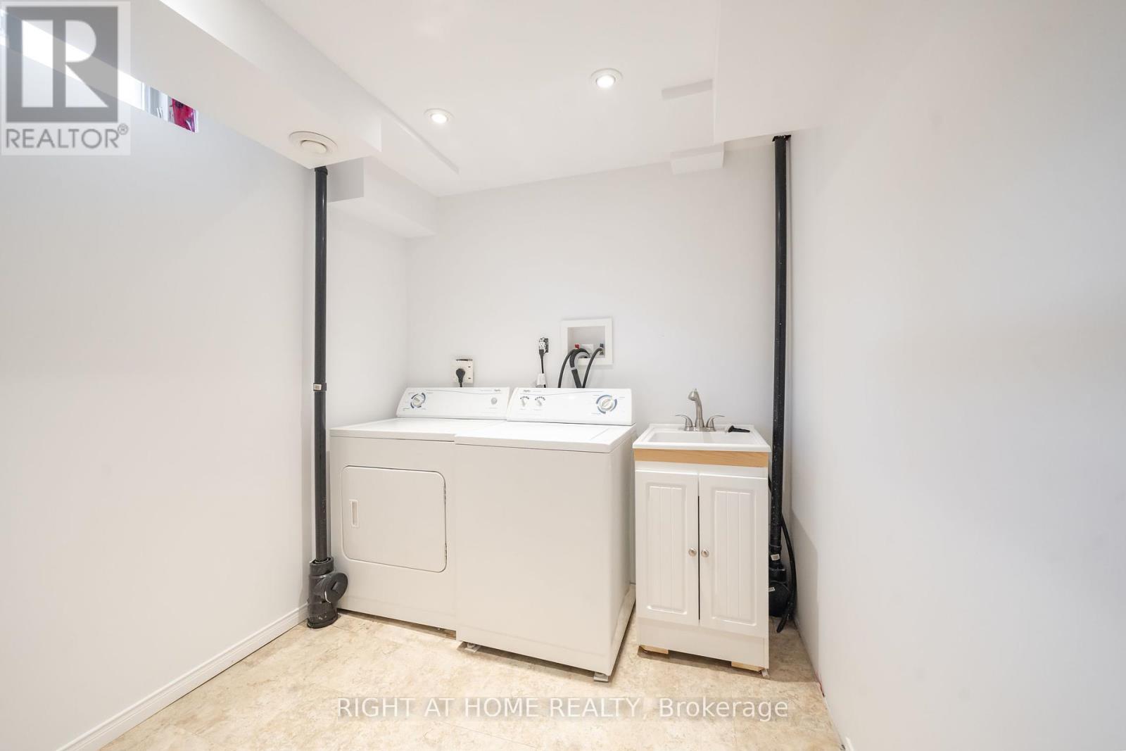 39 Viceroy Crescent, Brampton (Northwest Sandalwood Parkway), Ontario  L7A 1V7 - Photo 28 - W12449363