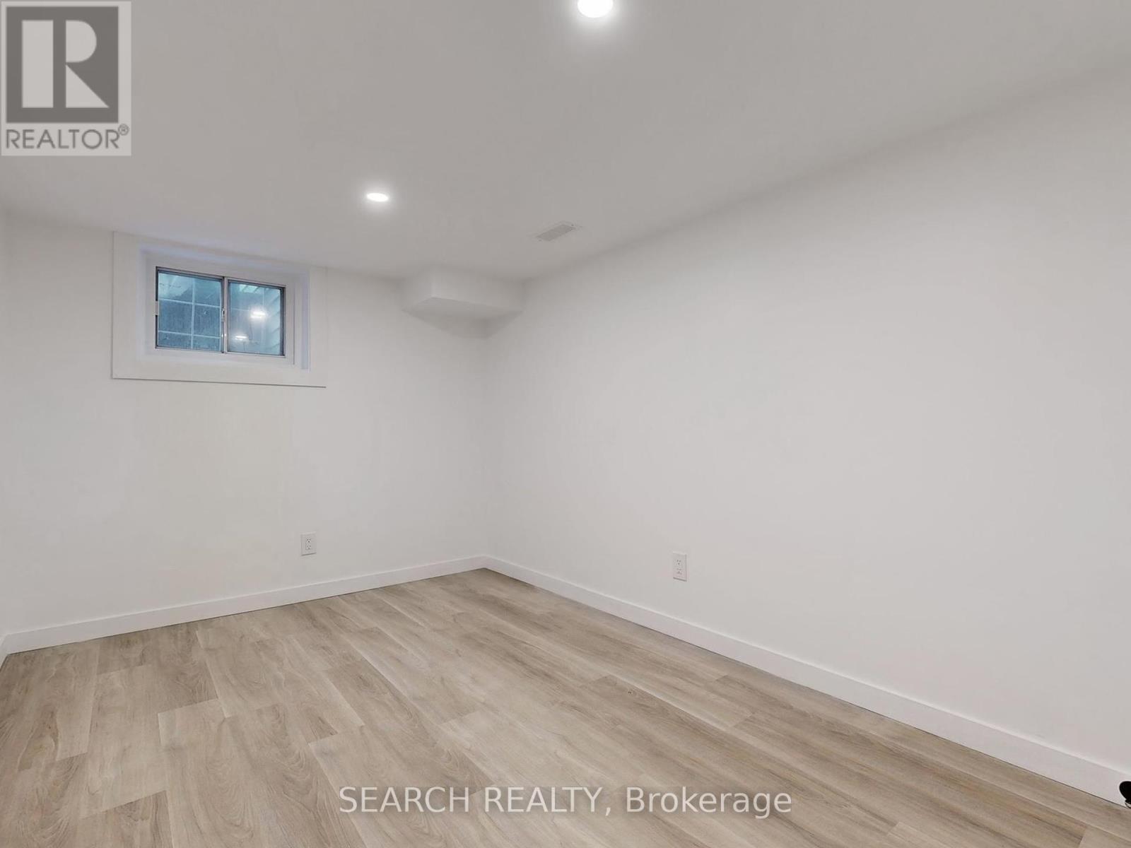 525 Hopewell Avenue, Toronto, Ontario  M6E 2S5 - Photo 13 - W12449365