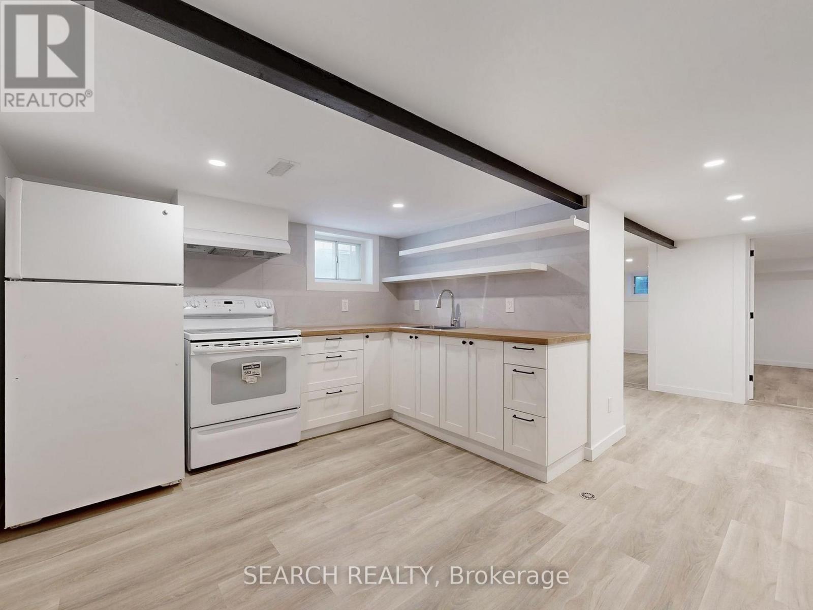 525 Hopewell Avenue, Toronto, Ontario  M6E 2S5 - Photo 5 - W12449365