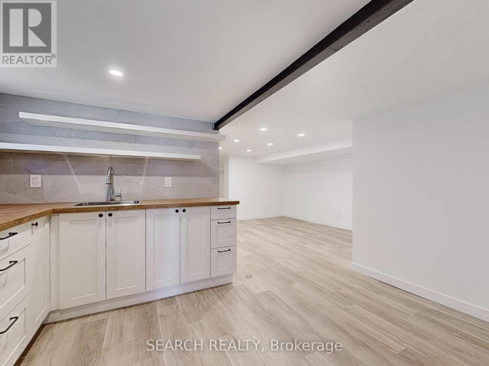 525 Hopewell Avenue, Toronto, Ontario  M6E 2S5 - Photo 7 - W12449365
