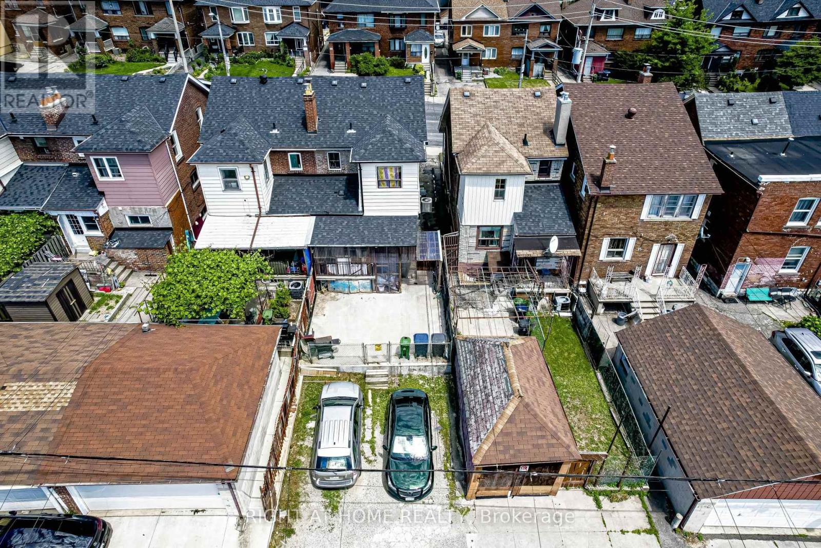 1994 Dufferin Street, Toronto (Caledonia-Fairbank), Ontario  M6E 3R2 - Photo 16 - W12449398