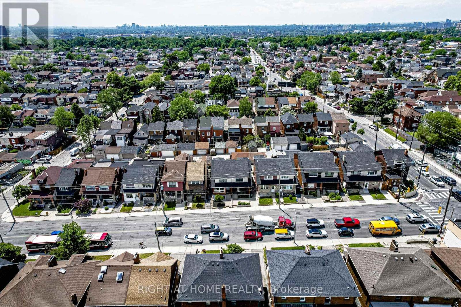 1994 Dufferin Street, Toronto (Caledonia-Fairbank), Ontario  M6E 3R2 - Photo 19 - W12449398