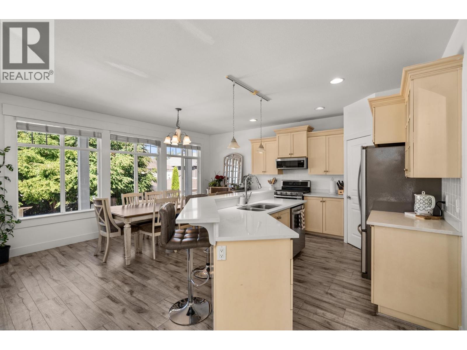 10071 246 A Street, Maple Ridge, British Columbia  V2W 1Z9 - Photo 7 - R3056056