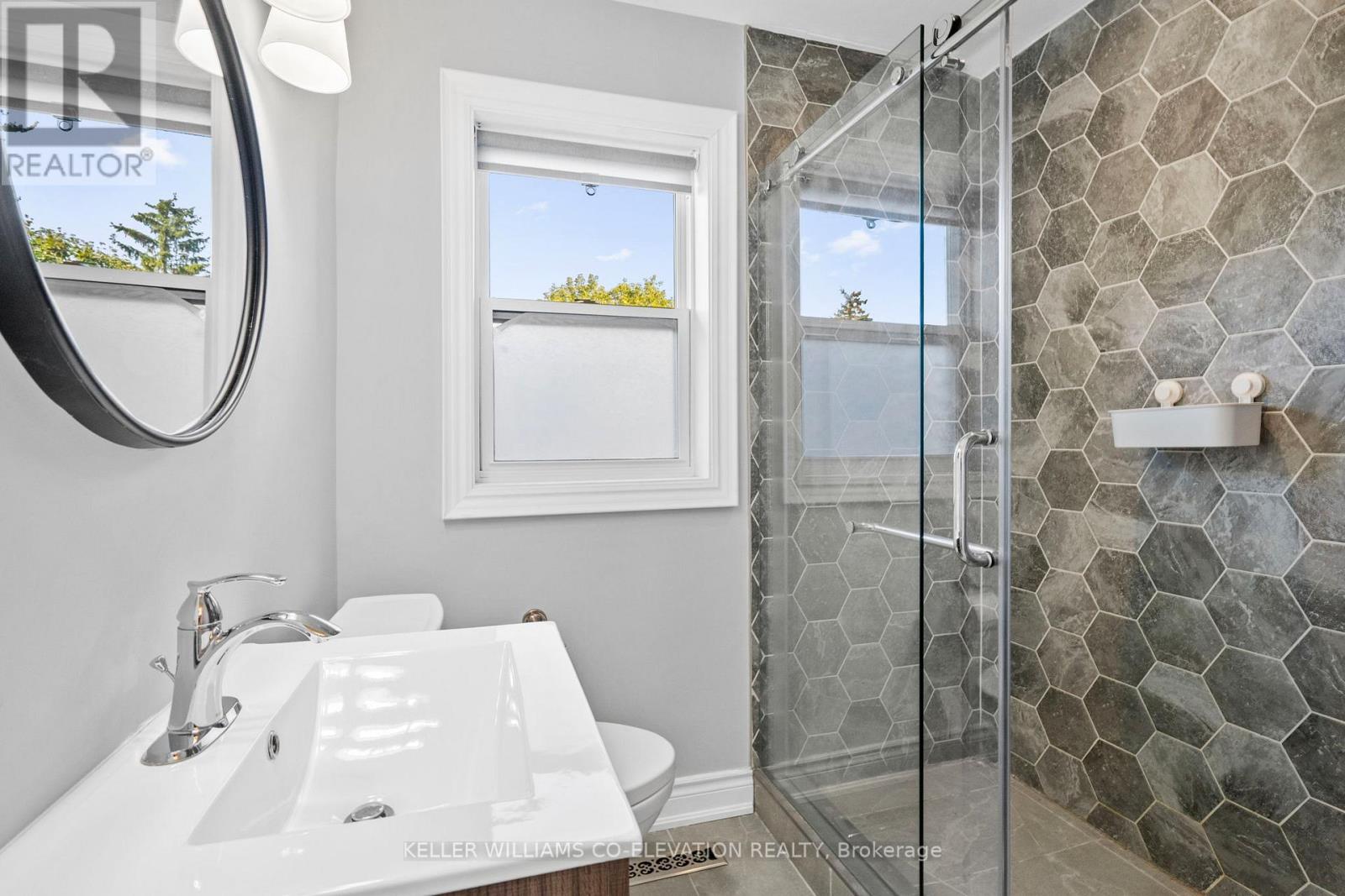 1244 Nigel Road, Mississauga (Clarkson), Ontario  L5J 3S7 - Photo 26 - W12449417
