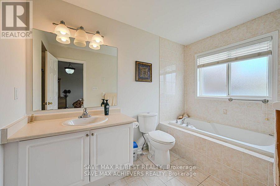 21 Riverplace Crescent, Brampton, Ontario  L6P 2N2 - Photo 14 - W12449419