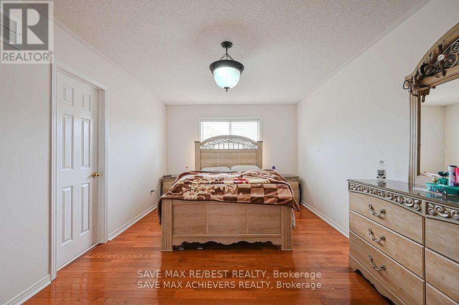 21 Riverplace Crescent, Brampton, Ontario  L6P 2N2 - Photo 15 - W12449419