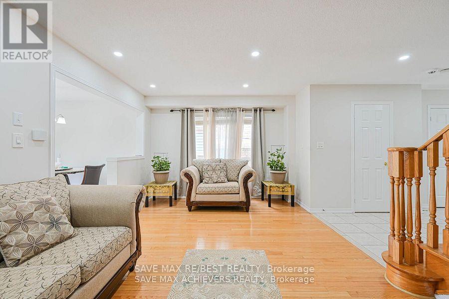 21 Riverplace Crescent, Brampton, Ontario  L6P 2N2 - Photo 6 - W12449419